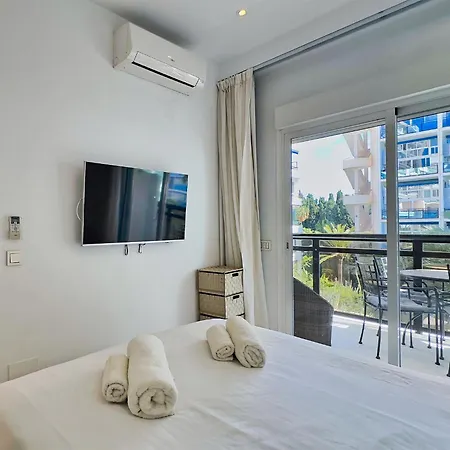 Skol 322 - Completely Renovated Front * Μαρμπέλλα